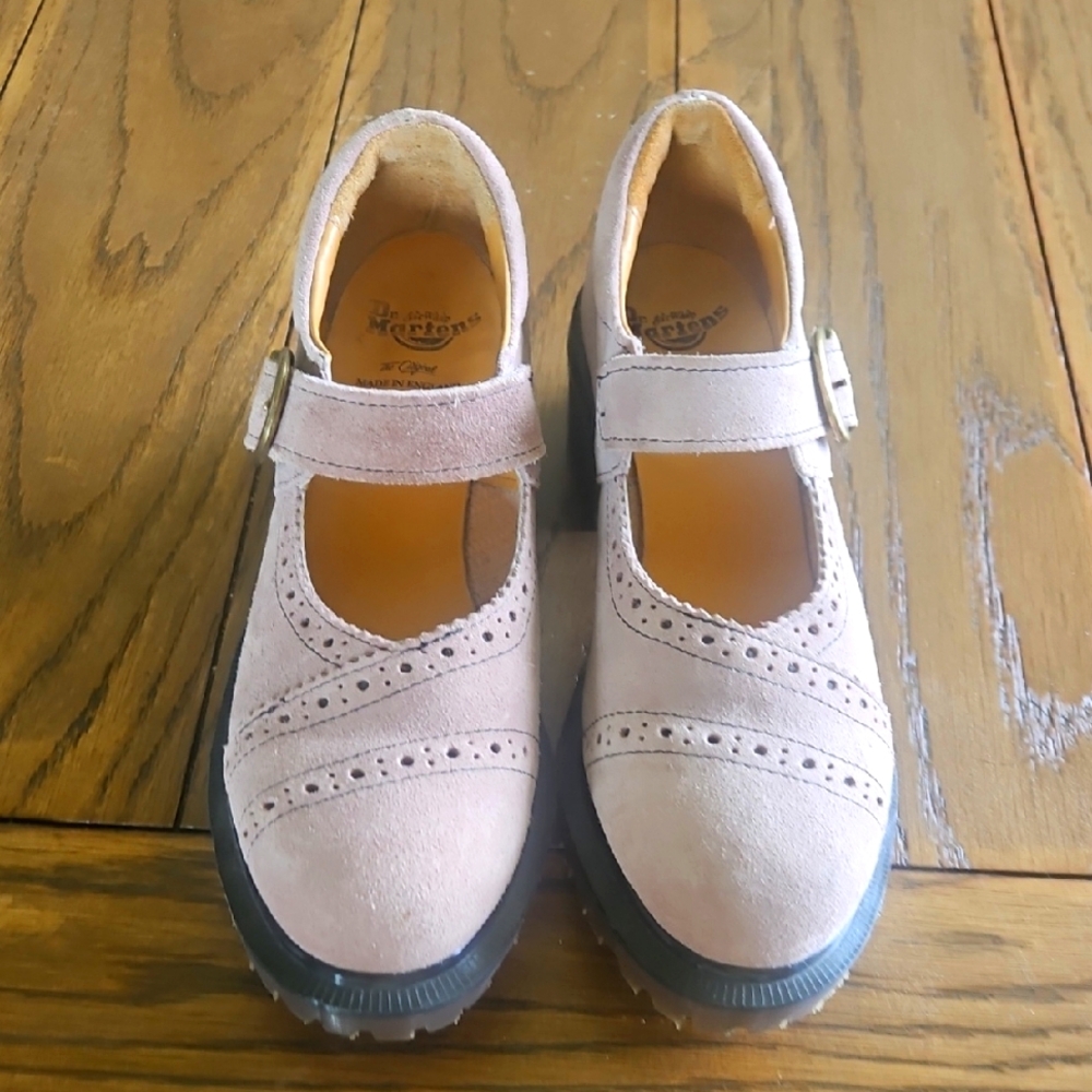 1990s Lavender Womens DR. Airwash Martens. RARE. ENGLAND size 6..U.S. SIZE 8.